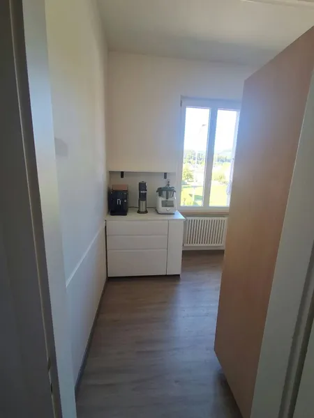 Bel appartement de 4,5 pièces au 1er étage - Photo 3