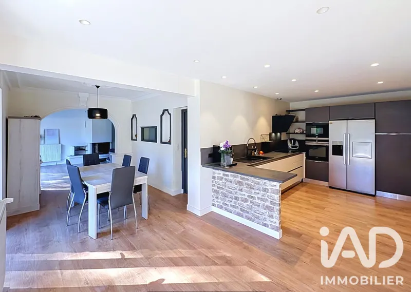 Maison à vendre, 8 pièces, 242 m², Caudan