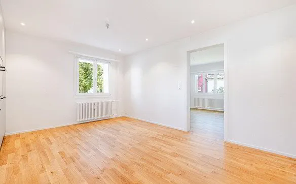 Frisch saniert, zentral gelegen - Ihr neues Zuhause wartet! - Photo 4