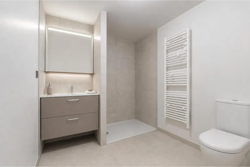 Appartement T3 de 61m² à CHALLES-LES-EAUX - Photo 4