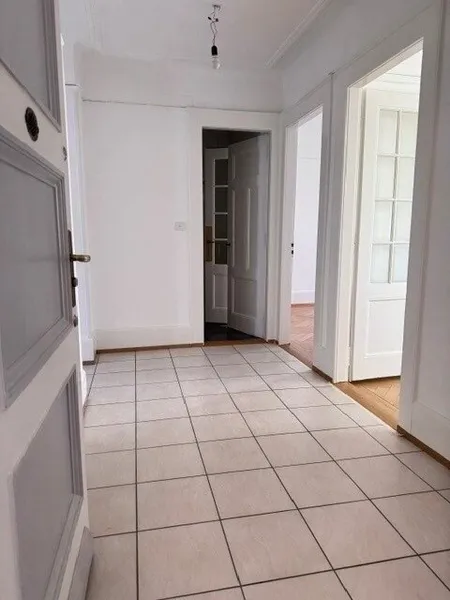 Bel appartement idéalement situé sous-gare - Photo 3