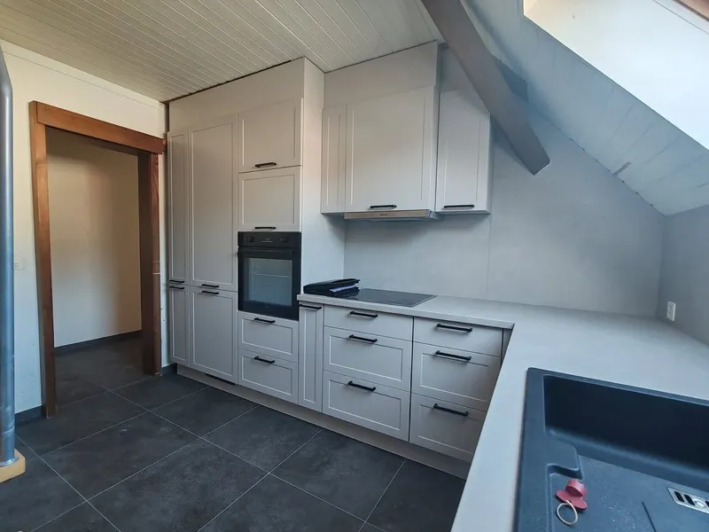 Frisch renovierte 4-Zimmer-Maisonette mit Birsblick in Grellingen - Photo 5