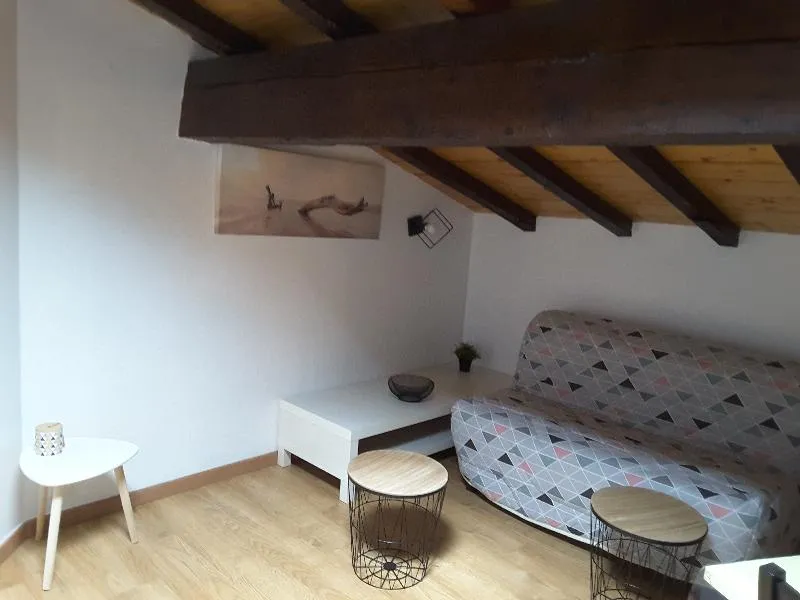 Appartement à louer, 3 pièces, Bordeaux