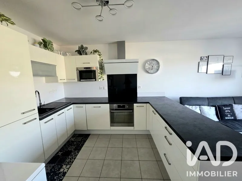 Vente Appartement 3 pièces - Photo 2