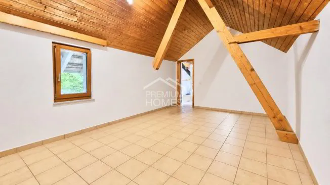 Liebevolles Zuhause mit Garten und Terrasse - Photo 4