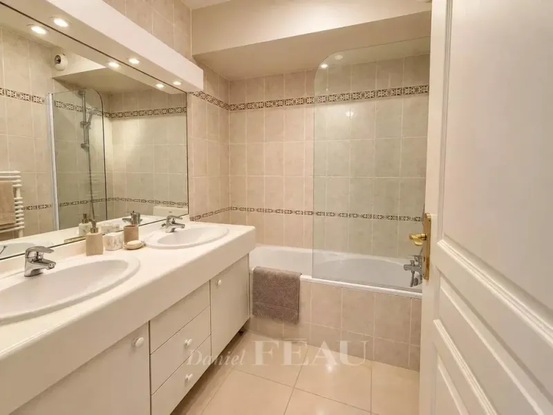 Achat appartement, Antibes, 4 pièces, 122.68 m², ref 87298376 - Photo 5