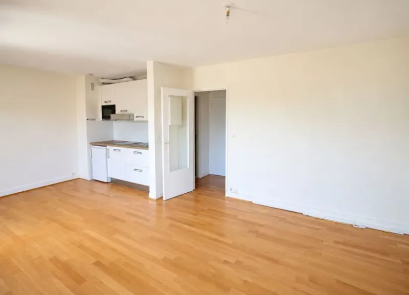 Appartement à louer - Photo 2