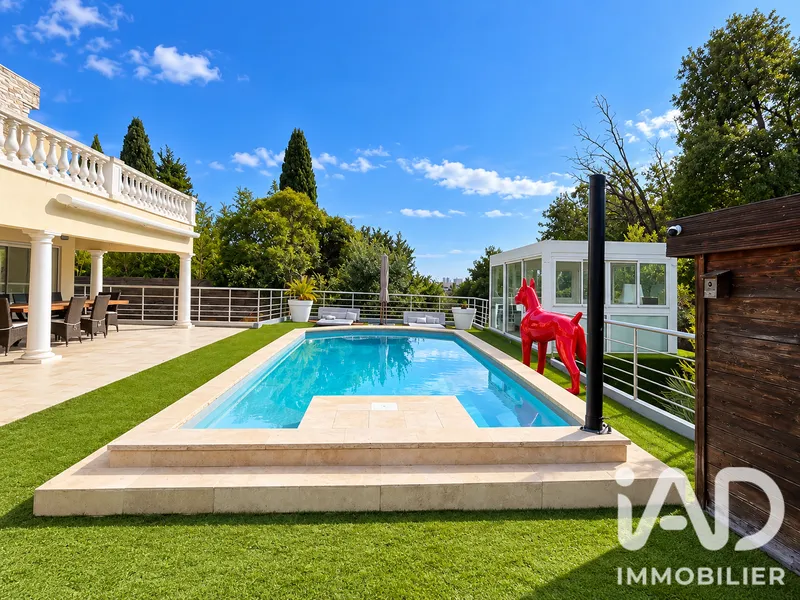 Vente Maison/villa 8 pièces - Photo 2