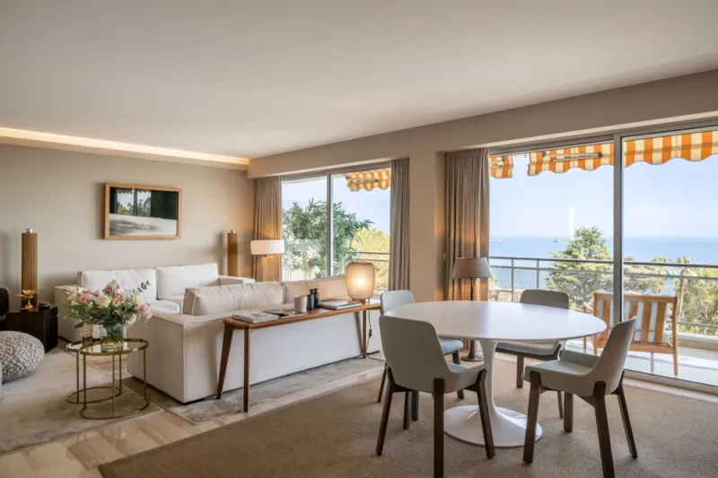 Vente Appartement de luxe Le Golfe Juan 5 Pièces 150 m² - Photo 4