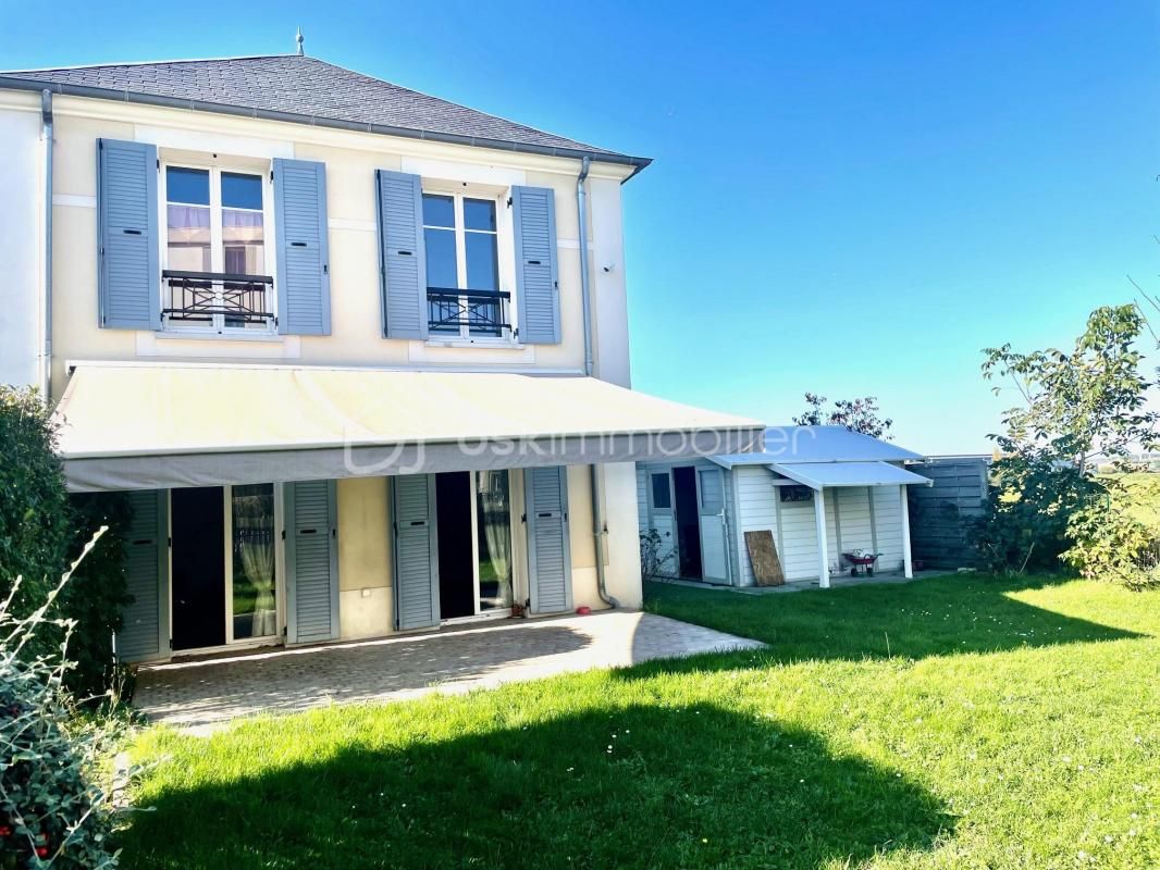 MAISON/6 PIECES/ 4 CHAMBRES/GARAGE/ CABANON /JARDIN