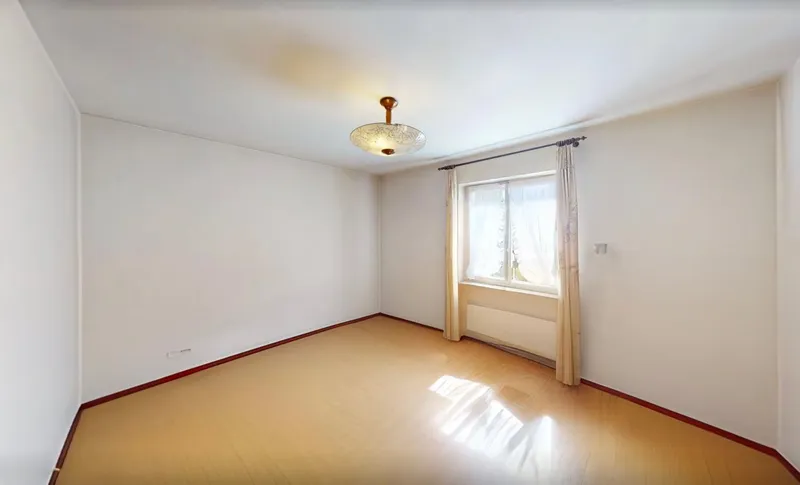 Zentrales Mehrfamilienhaus in Minusio mit Seesicht und Ausbaupotenzial - Photo 5