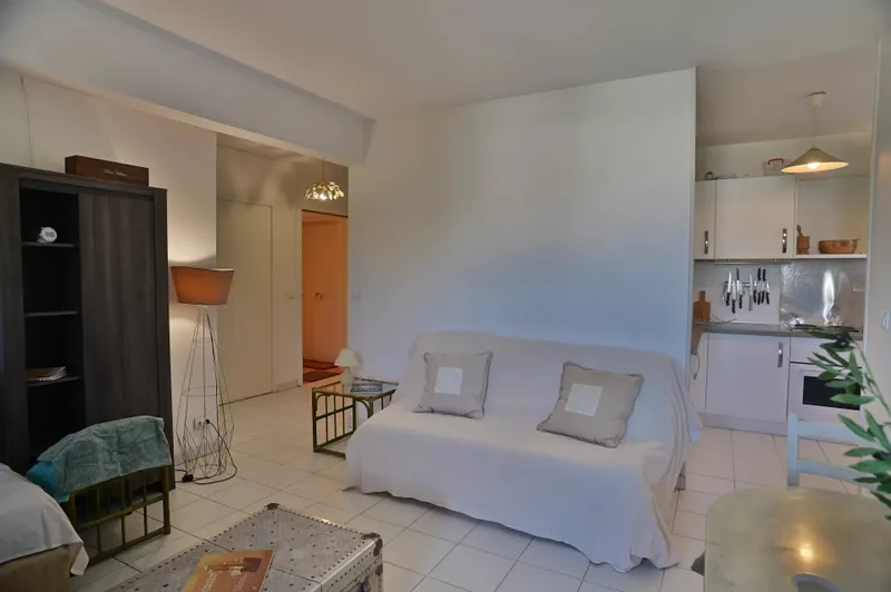 Exclusivité - Antibes – Appartement 1 chambre avec balcon et parking - Photo 3