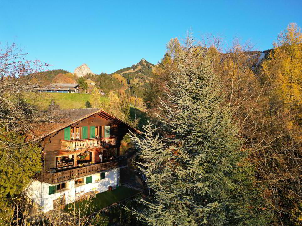 PROPERTY TO RENOVATE - WITH BEAUTIFUL VIEW AND QUIET