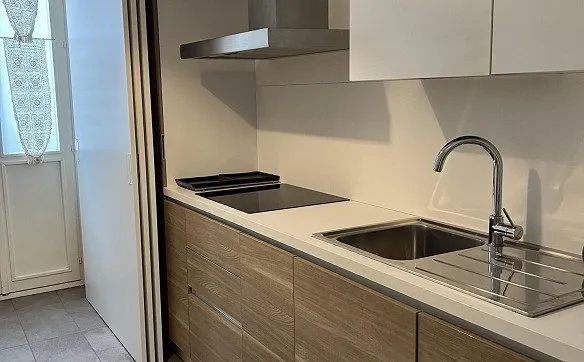 Chiasso, recente appartamento 2,5 locali con cucina separata - Photo 3