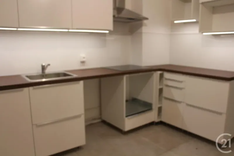 Appartement F4 à louer 5 pièces - 95 m2 - Photo 5