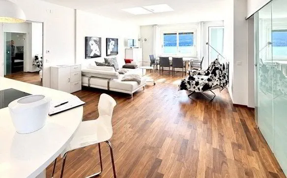 3 Zimmer-Wohnung im Dachgeschoss mit schöner Seesicht / appartament... - Photo 3
