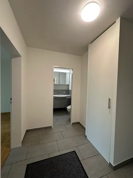 3.5-Zimmer-Wohnung mit gedecktem Gartensitzplatz und Garten - Photo 3