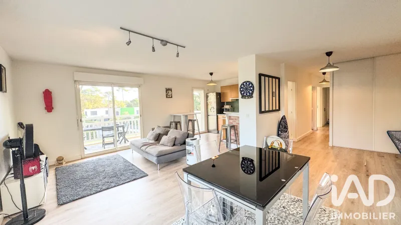 Vente Appartement 4 pièces - Photo 2