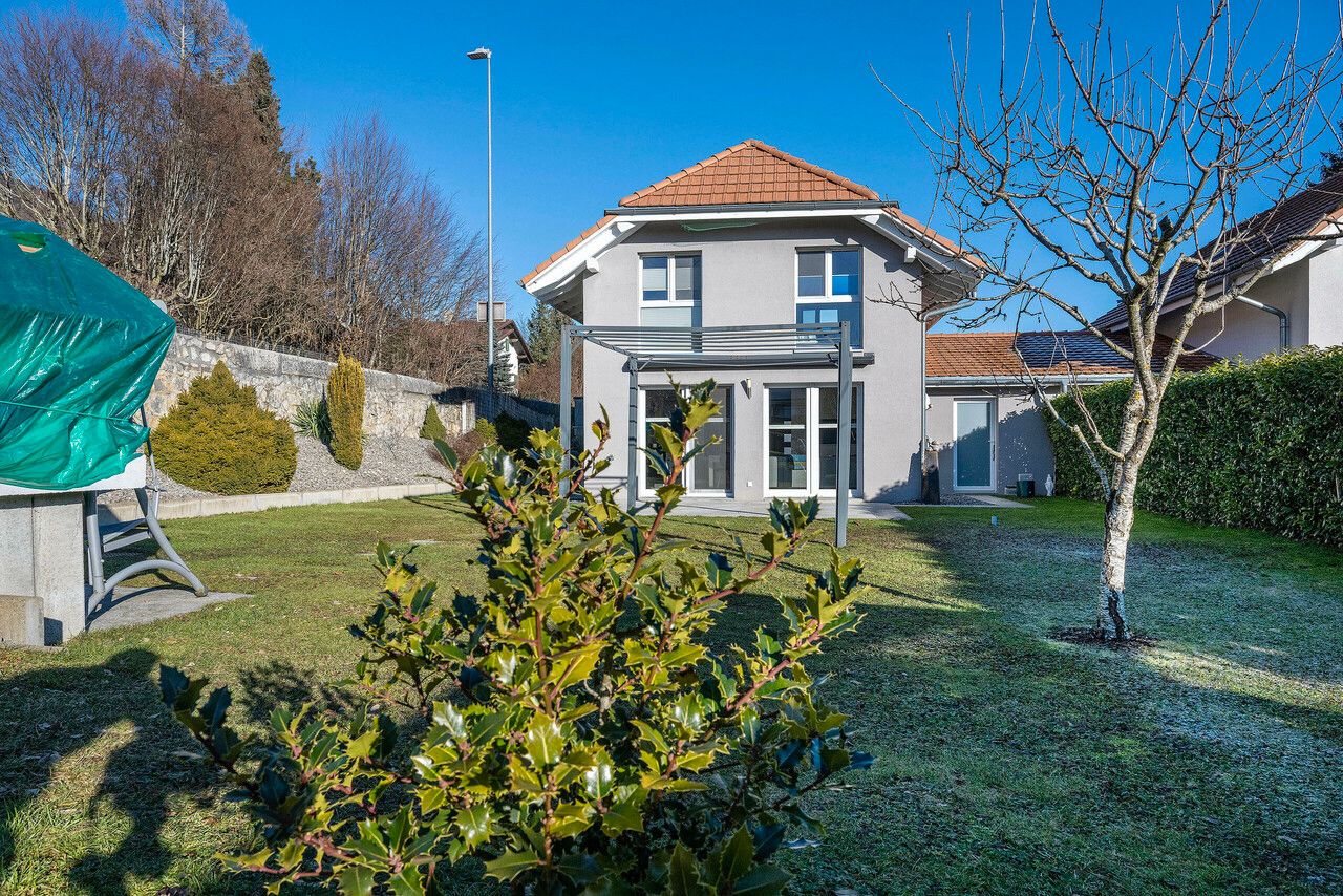 Maison familiale spacieuse de 4.5 pièces avec magnifique jardin