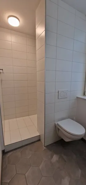teilsaniertes Altstadtbijou / 2. Stock mit Lift - Photo 5