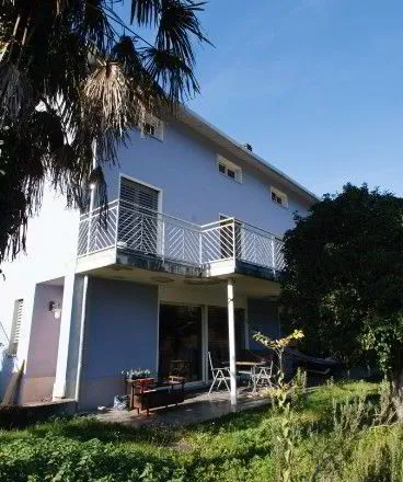 *Edificio misto* - Photo 3