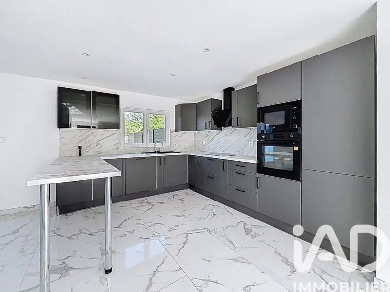 Vente Maison/villa 7 pièces - Photo 3