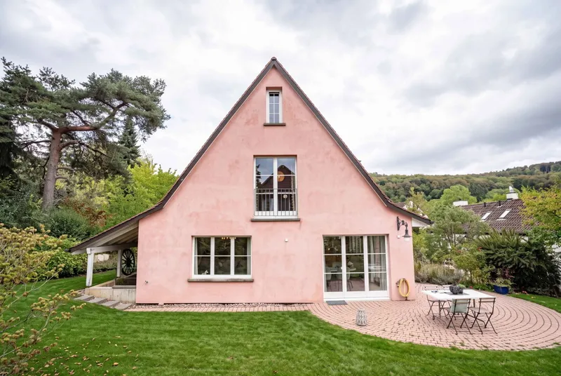 PINK HOUSE. GREEN GARDEN. A SPECIAL HOME. - Photo 2