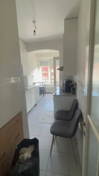 Charmant 2 pièces avec balcon - Photo 2