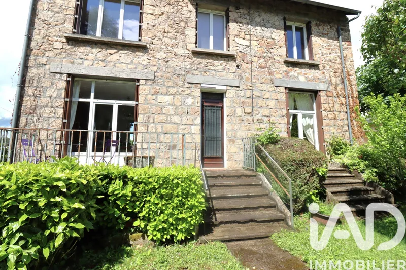 Vente Maison/villa 9 pièces - Photo 2
