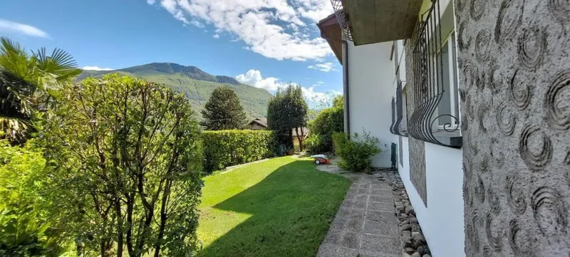 Grosses u. privates EFH mit Lift mit Grottino, Zweitwohnsitz! Ampia e prestigiosa casa unifamiliare privata con ascensore, grottino e possibilità di residenza secondaria. - Photo 4