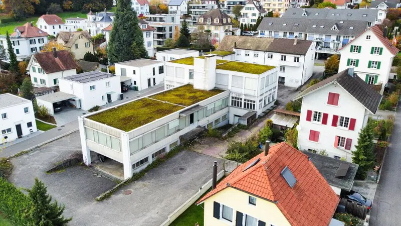 Renditestarkes Immobilienpaket mit Bewilligung für Wohnumbau - Photo 2