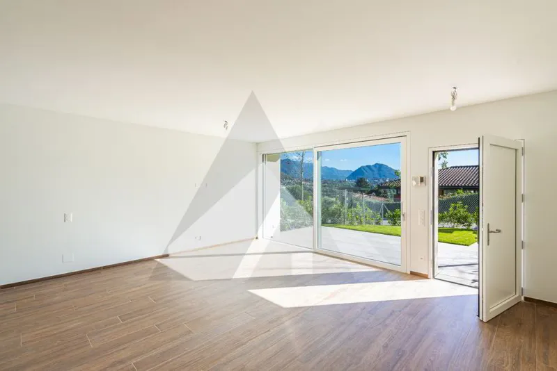 CINQUE NUOVE VILLE A SCHIERA CON STILE E COMFORT A MANNO - Photo 4