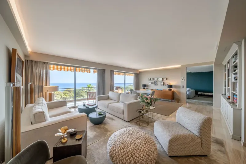 Vente Appartement de luxe Le Golfe Juan 5 Pièces 150 m² - Photo 2