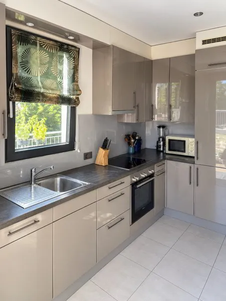 🏡 Magnifique attique immense terrasse de 70 m² – Lausanne - Photo 3