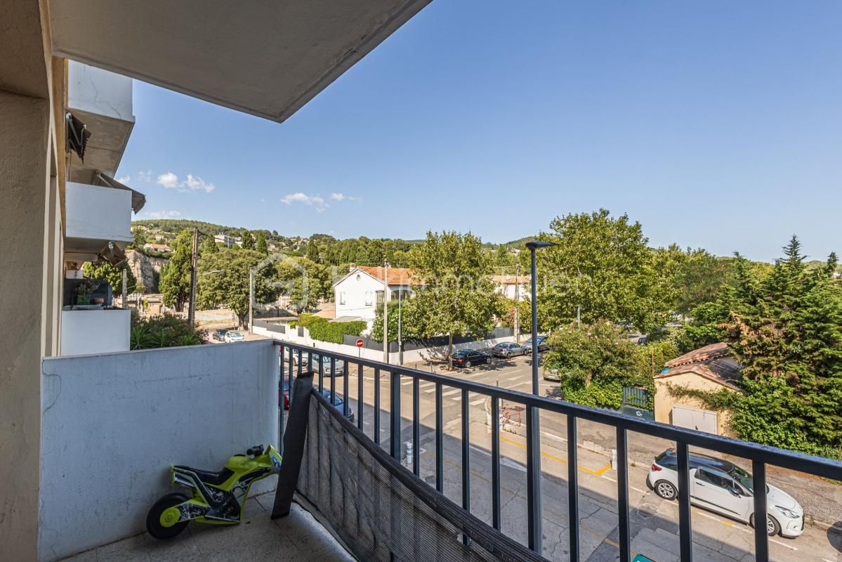 A DRAGUIGNAN (VAR) - GRAND T4 DE 72 M² - AVEC BALCON