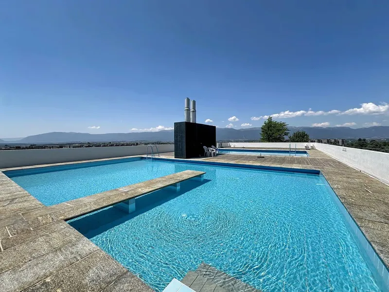 Appartement à louer, 5 pièces, 124 m², Geneva