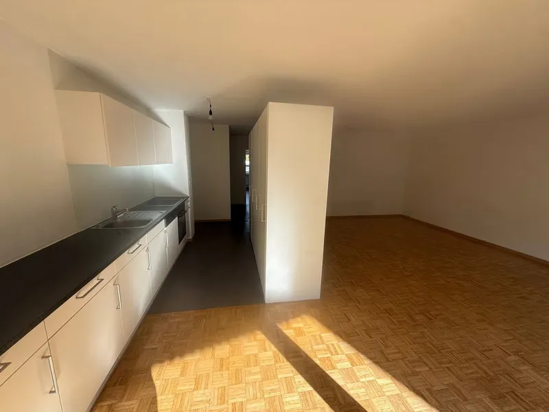 Appartement lumineux de 3.5 pièces avec balcon à Colombier - Photo 2