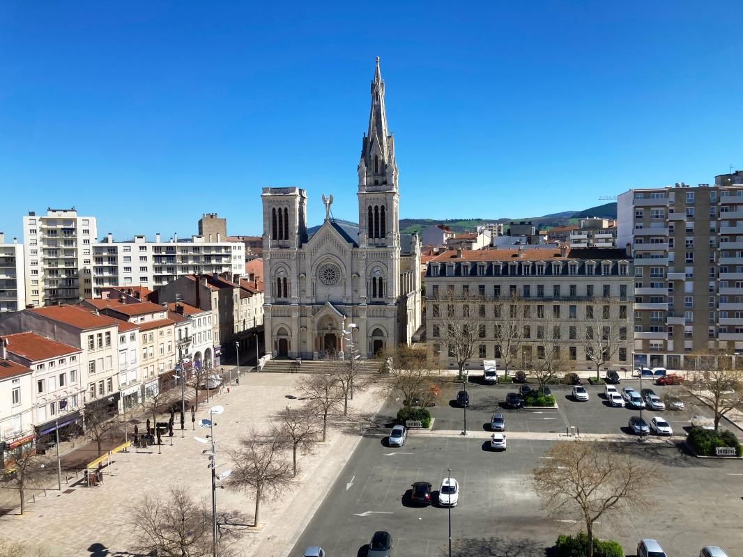 Appartement 3 pièces avec vue exceptionnelle en centre-ville