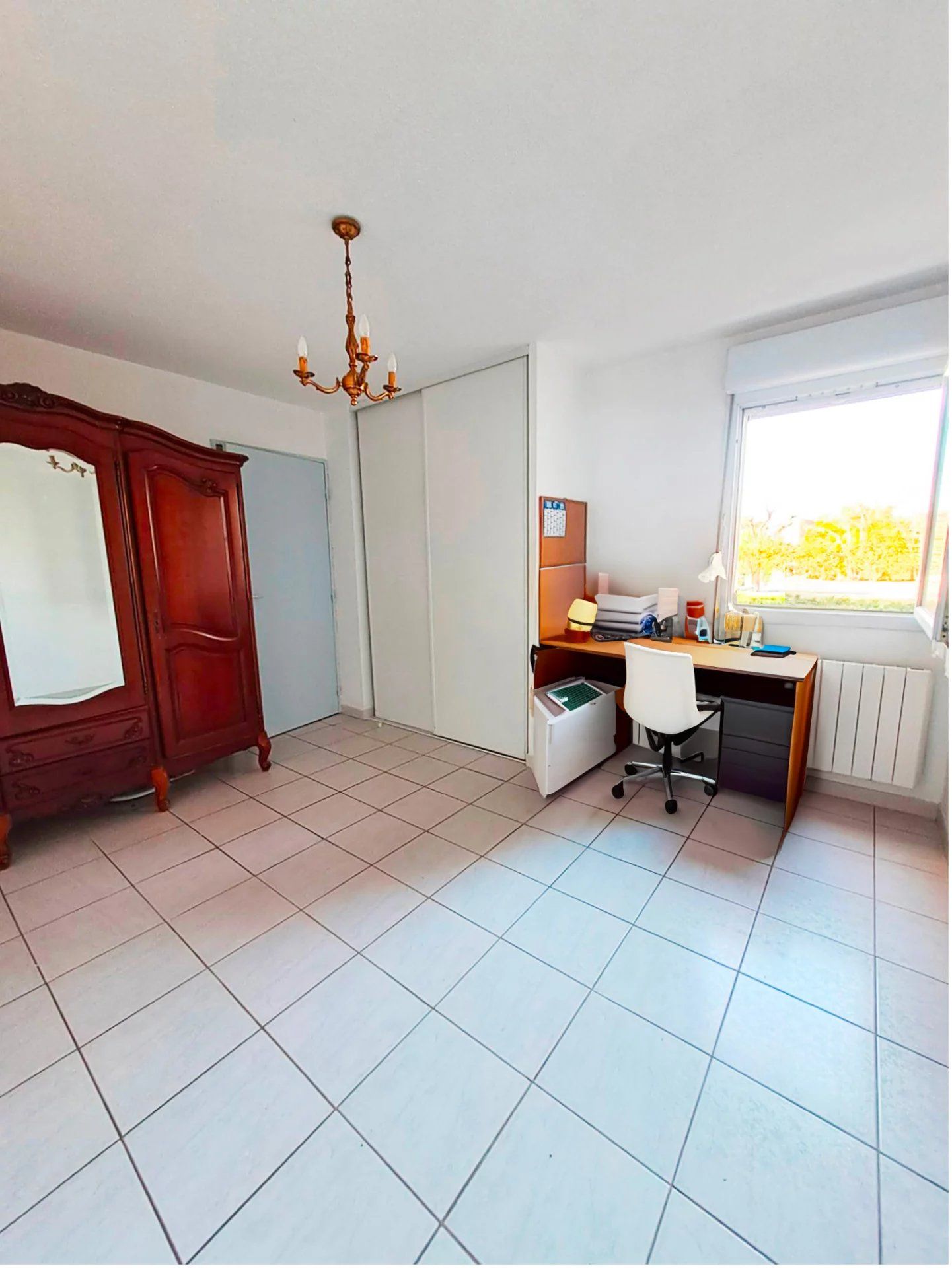 T2 Appartement de 56 m² Rénové. Cavaillon ( Résidence Le Manon)