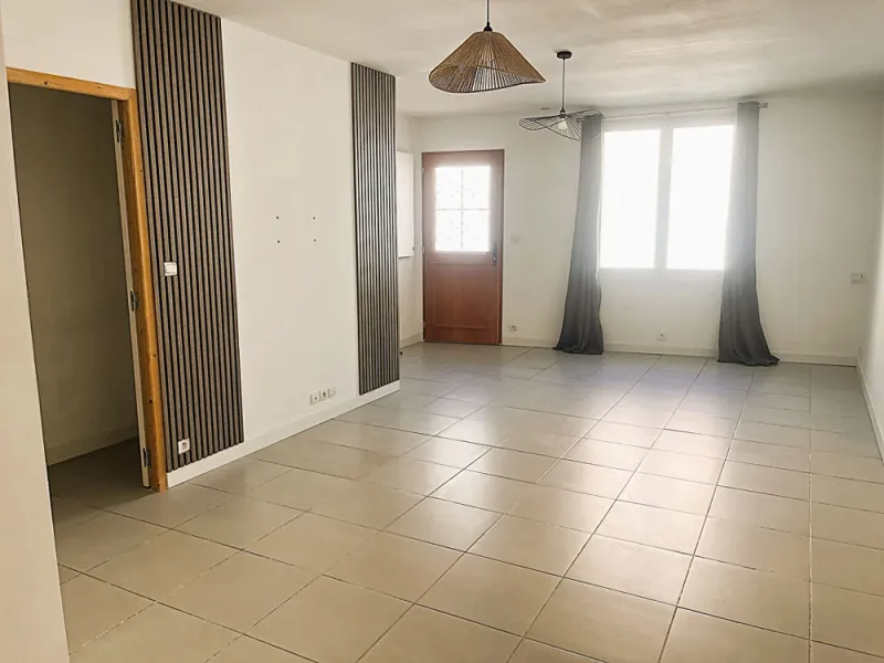 Maison de village à Lambesc avec terrasse - Photo 3