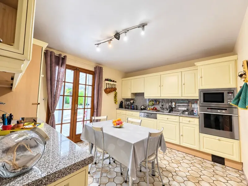 Maison Ecquevilly 6 pièce(s) 180 m2 - Photo 3