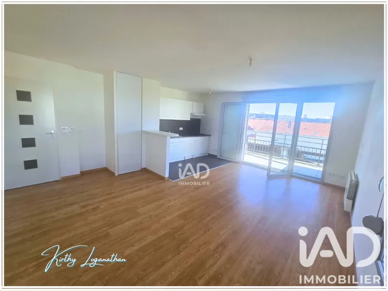 Vente Appartement 3 pièces - Photo 2