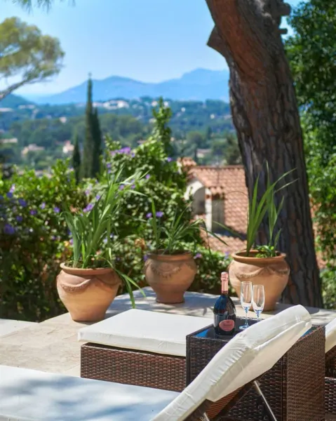Vente Villa de luxe Mougins 8 Pièces 190 m² - Photo 2