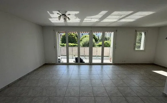 Gepflegte, sonnige 4.5-Zimmerwohnung mit gut nutzbarer Raumaufteilung - Photo 2