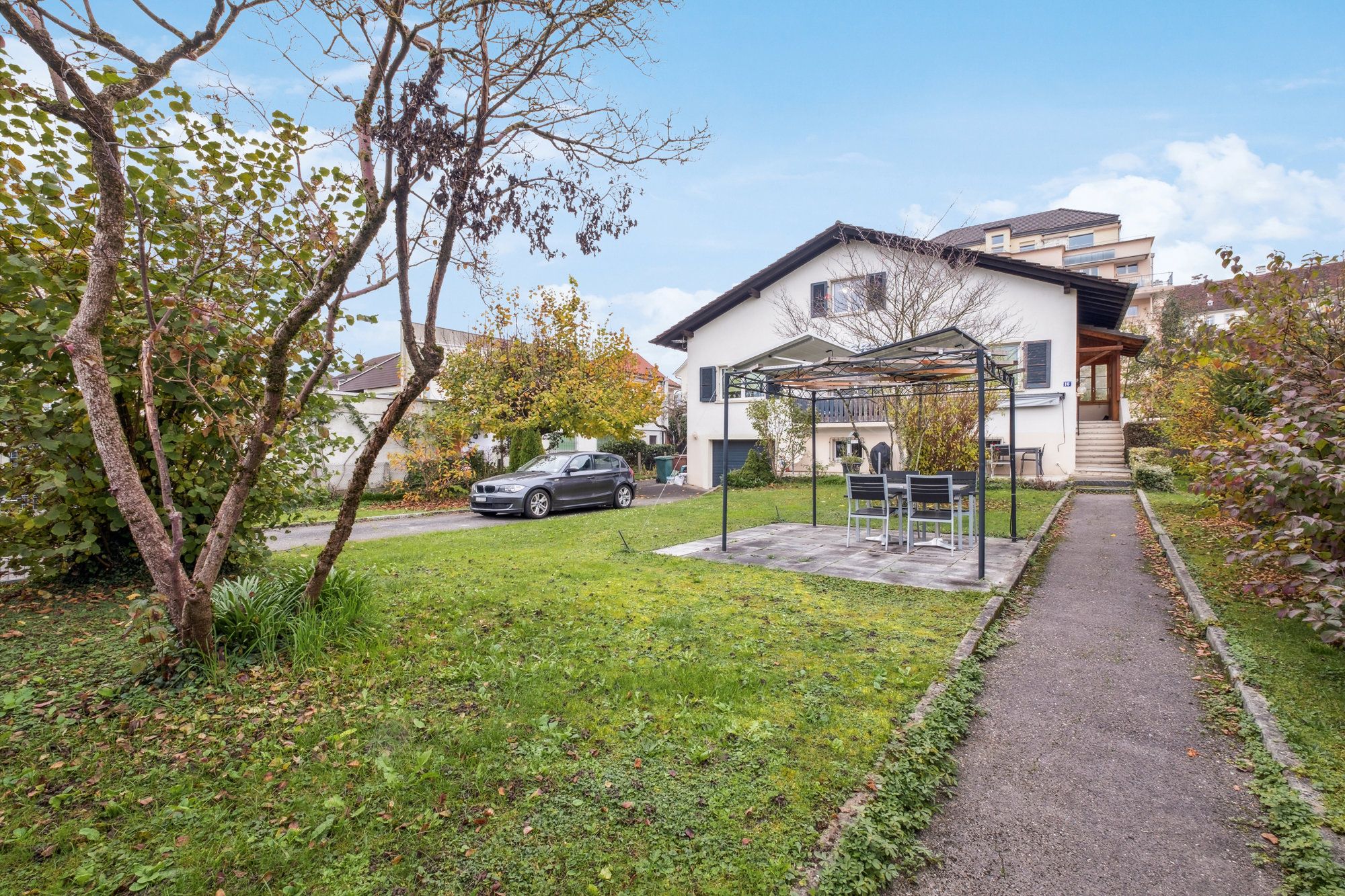 Belle maison en situation parfaite avec tranquillité garantie