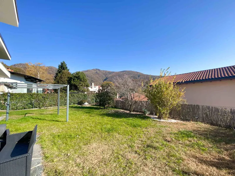 Semi-detached house with a garden and an open view for sale in Taverne - Photo 5