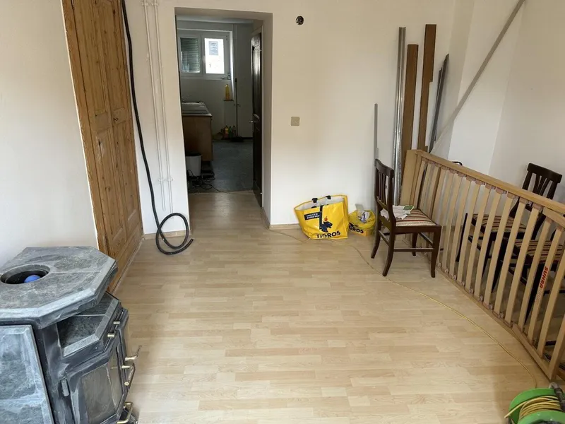 3 1/2-Zimmer-Dorfhaus mit kleinem Sitzplatz an sehr ruhiger, sonniger Aussichtslage / 3 1/2-Zimmer-Dorfhaus mit kleinem Sitzplatz an sehr ruhiger, sonniger Aussichtslage - Photo 4