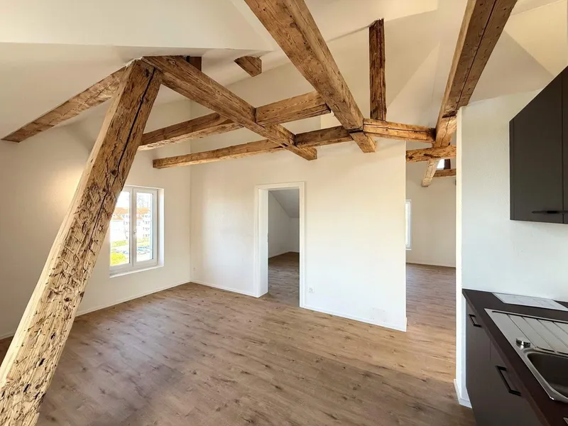 Charmante 3.5-Zimmer-Dachwohnung in Goldach - Photo 2