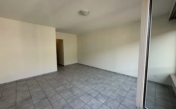 1-Zimmer-Wohnung mit Lift im 4. OG in Basel-Gundeldingen mieten - Photo 2
