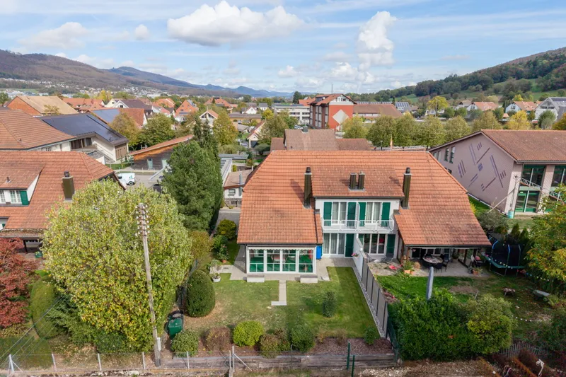 Gepflegtes Zuhause mit Wintergarten, Balkon und Cheminée - Photo 2